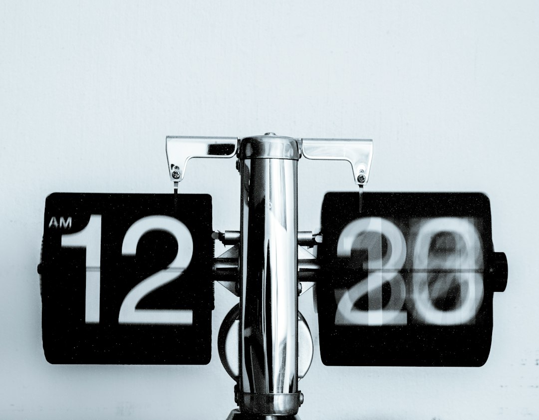 Cambio ora solare 2026: guida HR per le PMI