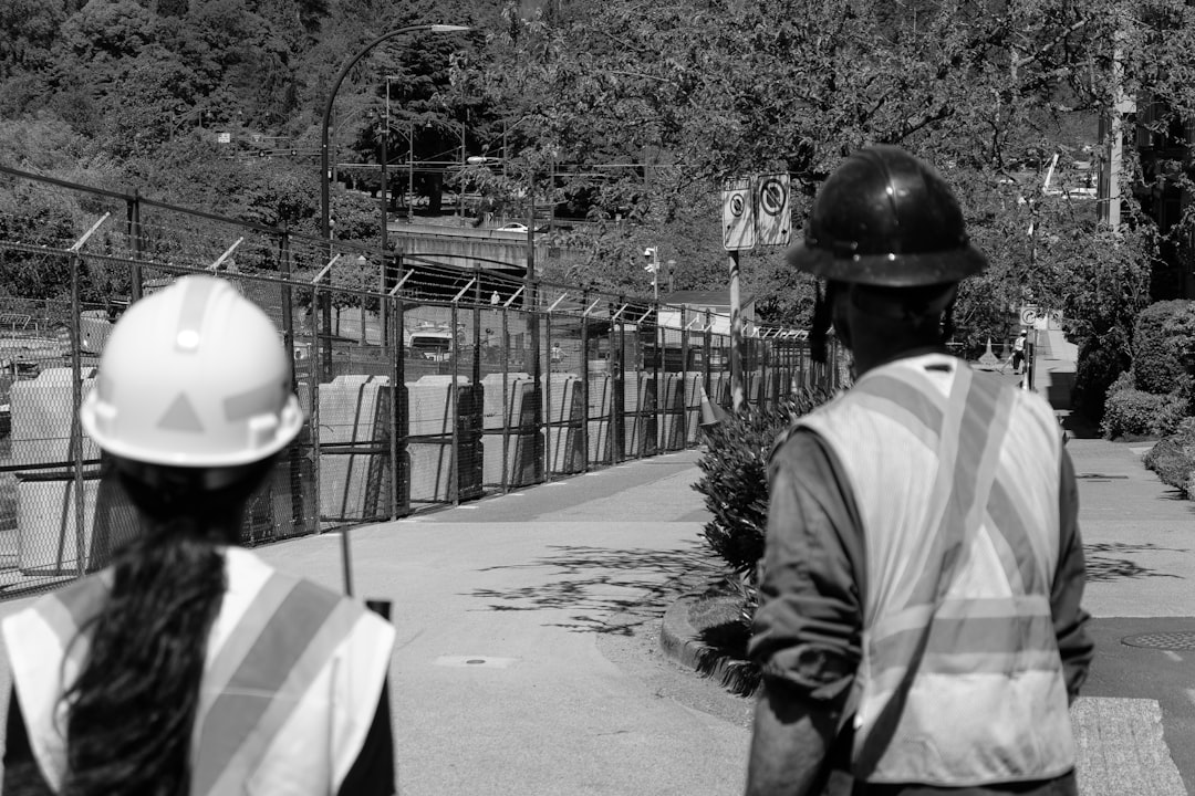 Presenze in cantiere: guida HR per le PMI edili