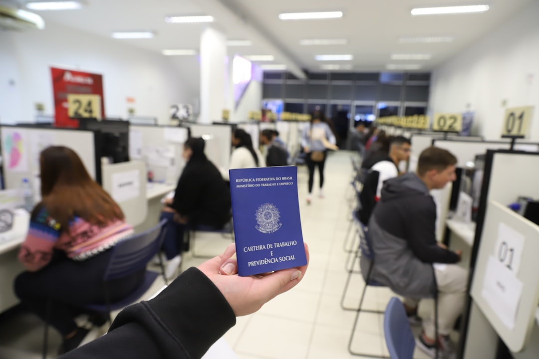 Lavoratori transfrontalieri nelle PMI: guida HR 2026