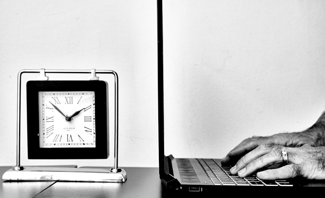 Rilevazione presenze in cloud: la guida per le PMI
